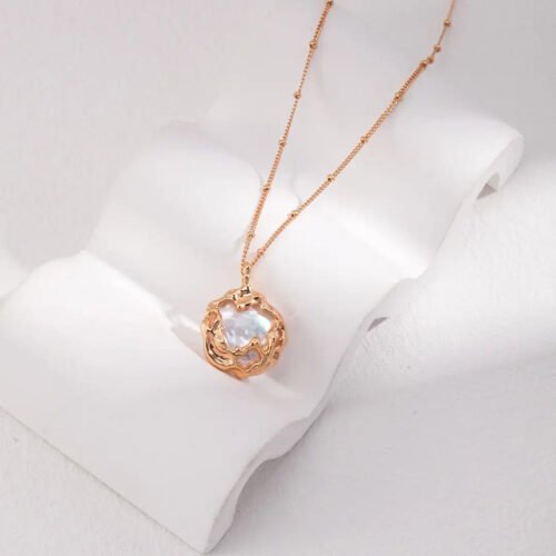 Merton Pearl Pendent Necklace