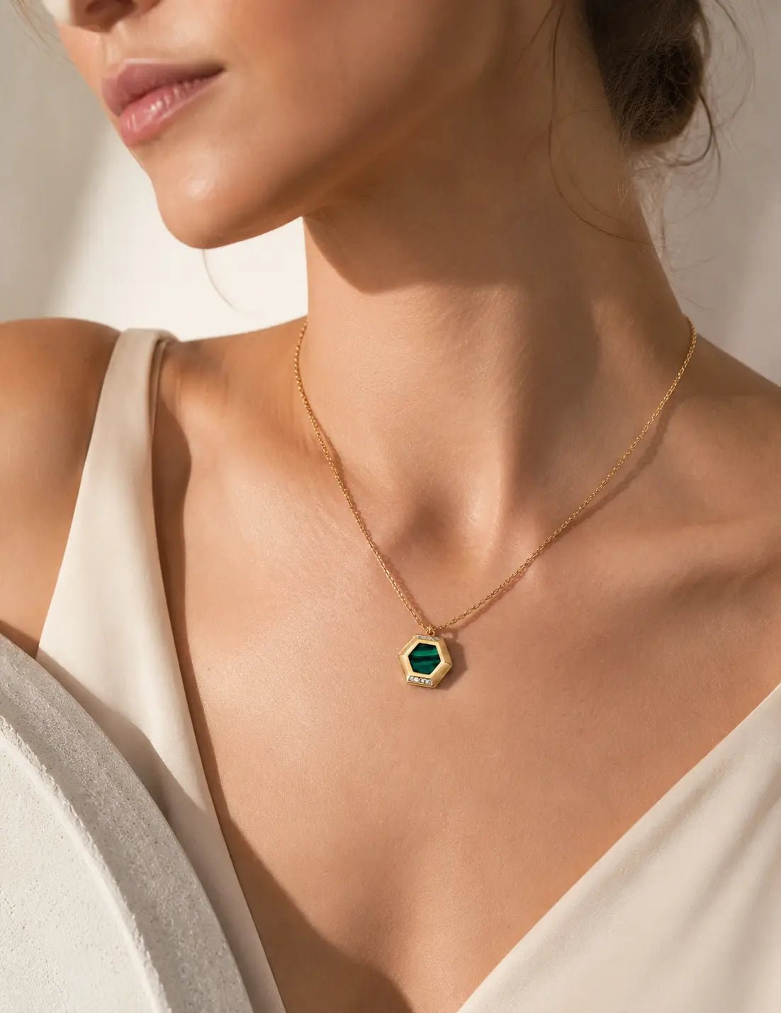 Banbury Malachite Pendant Necklace - Image 2
