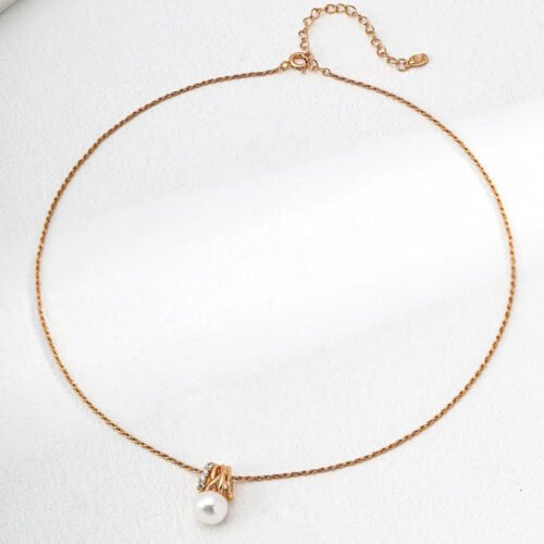 Startrail Pearl Pendant Necklace